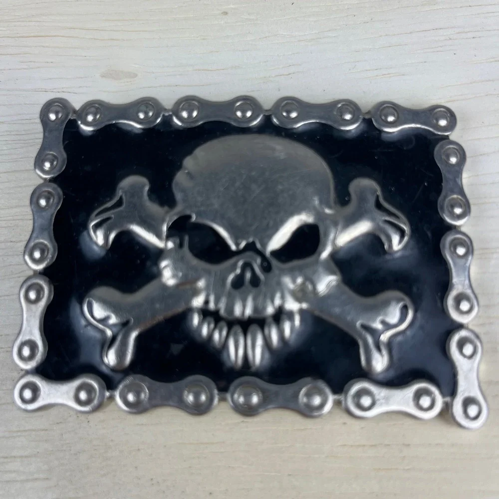 Skull and Crossbones Belt Buckle Silver Black Bicycle Chain Biker Gothic Vintage